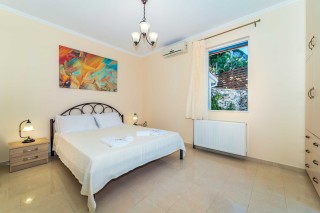 accommodation blue chill villa bedroom