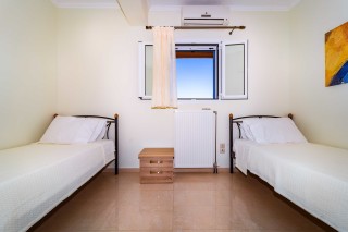 accommodation blue chill villa beds