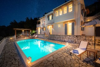 blue chill villa in lefkada